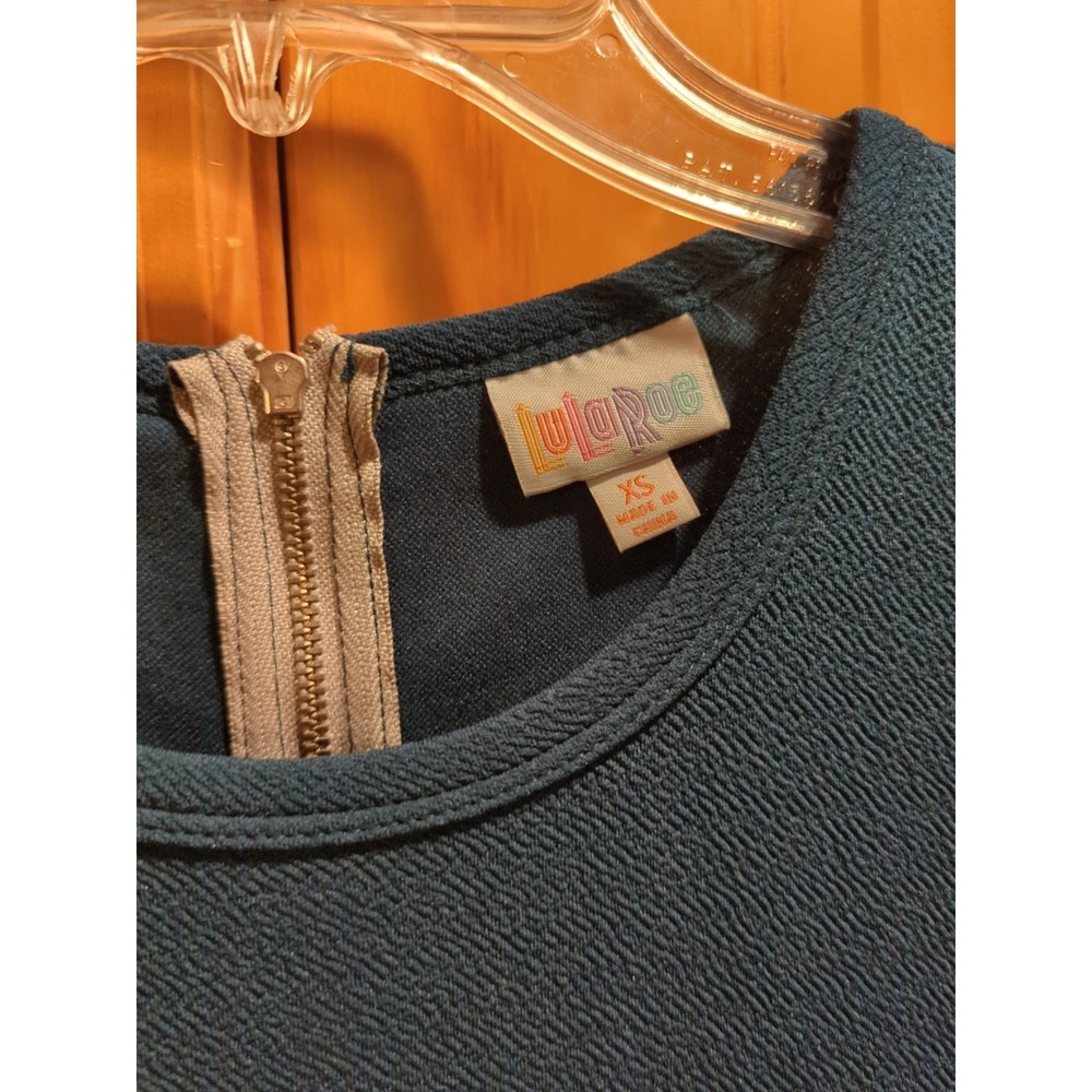 NEW LulaRoe Amelia Swing Holiday Dress With Pockets Size XS Green & Red Cute! - Picture 4 of 8
